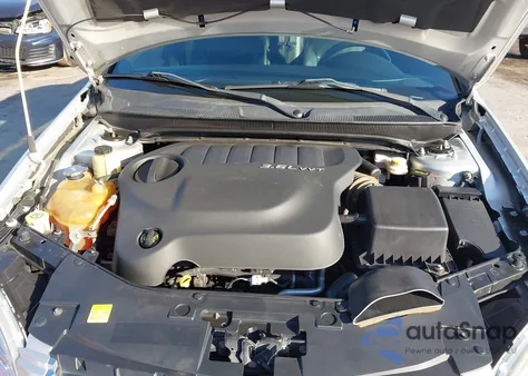 2011 Chrysler 200 Limited z USA, uszkodzony, nr VIN 1C3BC7EG1BN529935